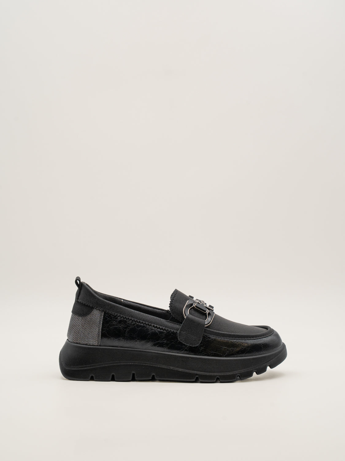 Mocasines de plataforma con hebilla UMBER en negro, de Mysoft