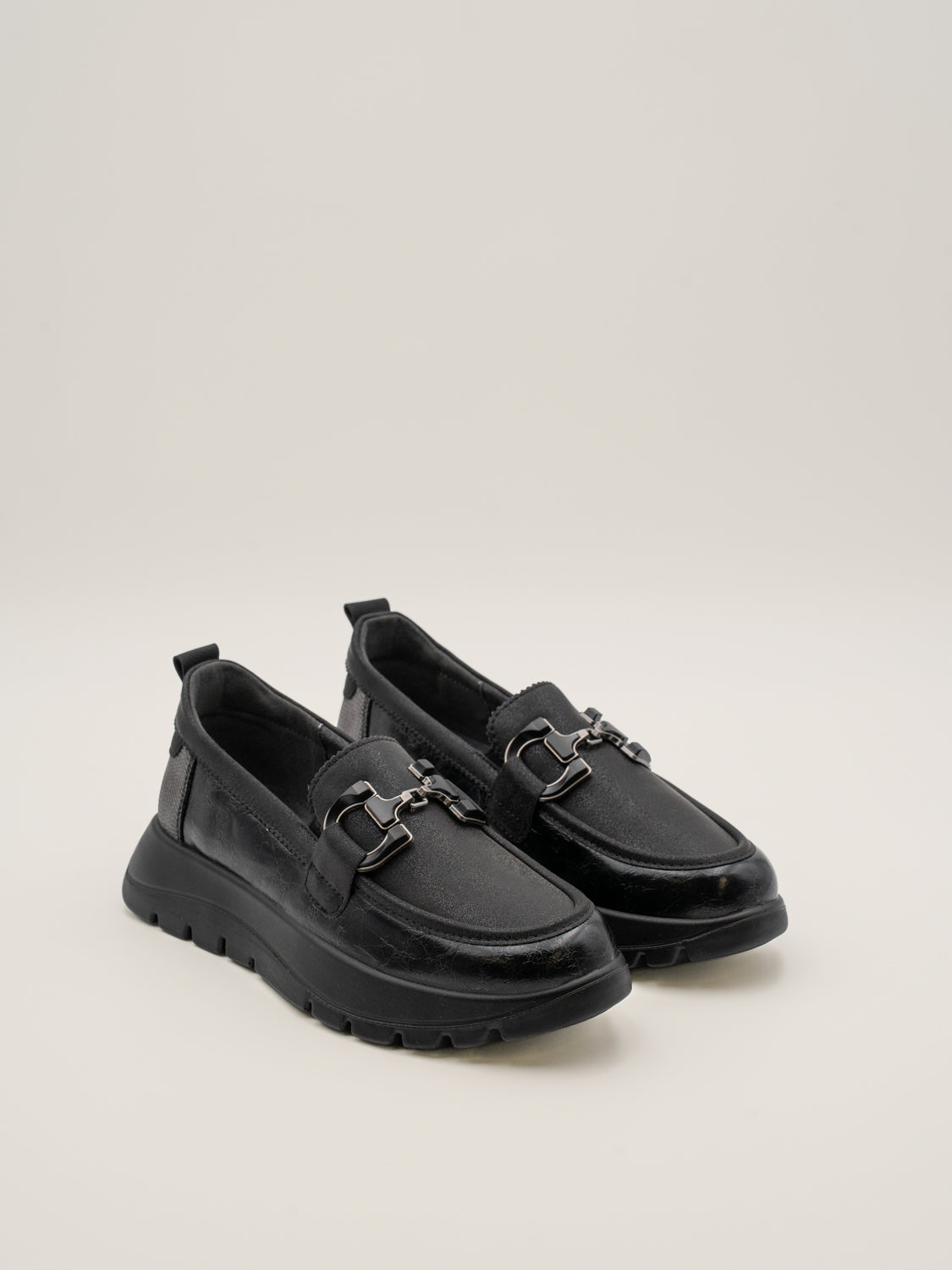 Mocasines de plataforma con hebilla UMBER en negro, de Mysoft (vista 2)