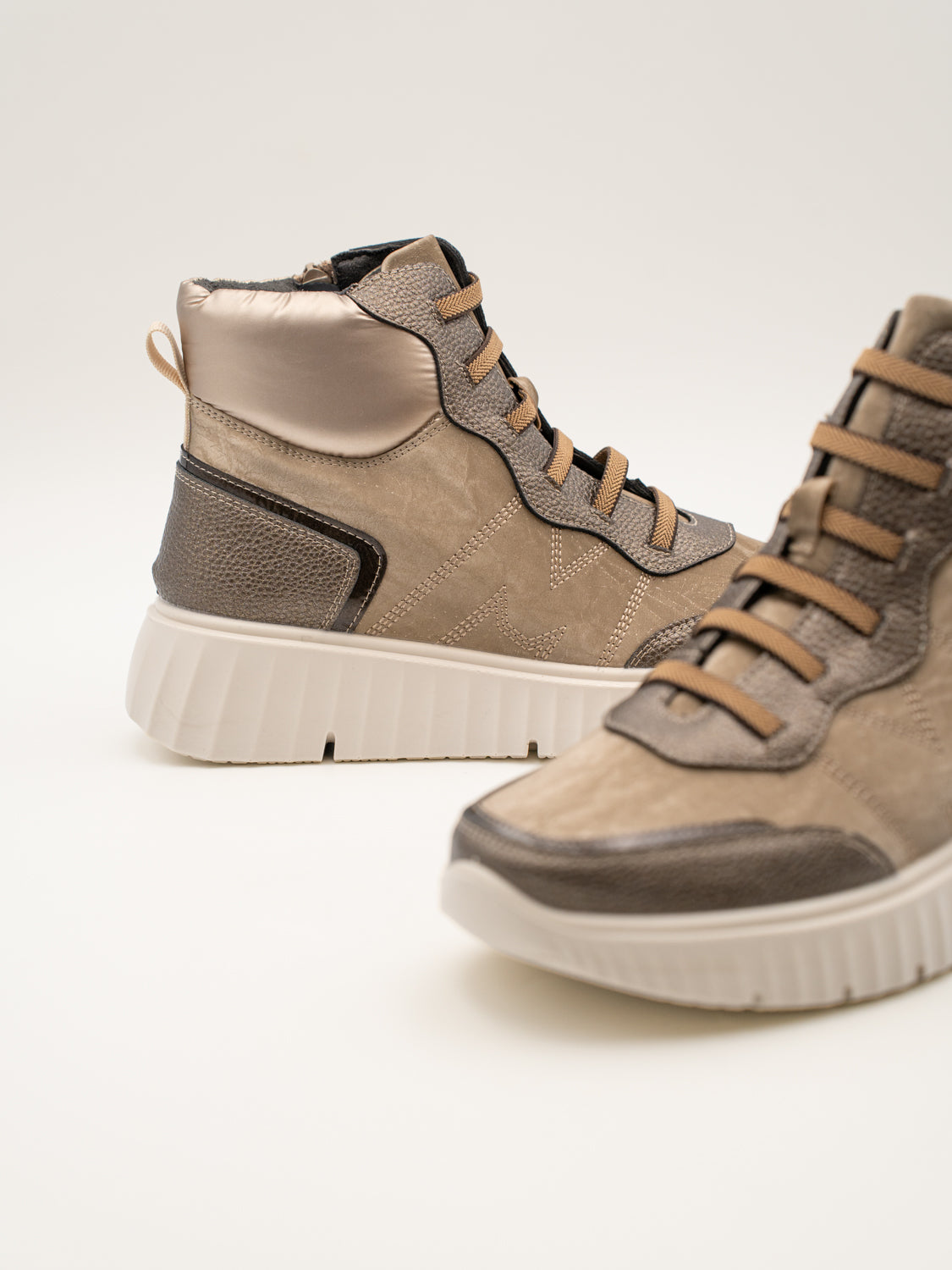 Botines de plataforma de mujer HUSH en taupe, de Mysoft (vista 3)