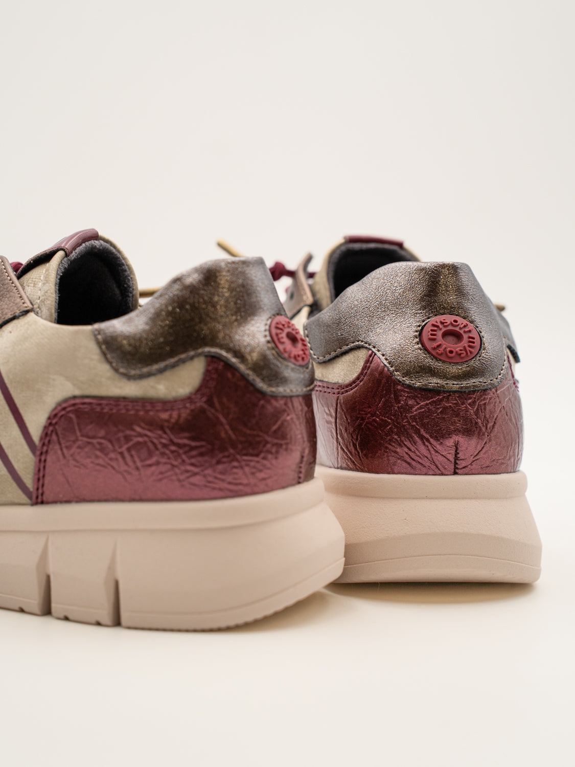 TAWNY - 25M640  Zapatillas de mujer con cordones elásticos