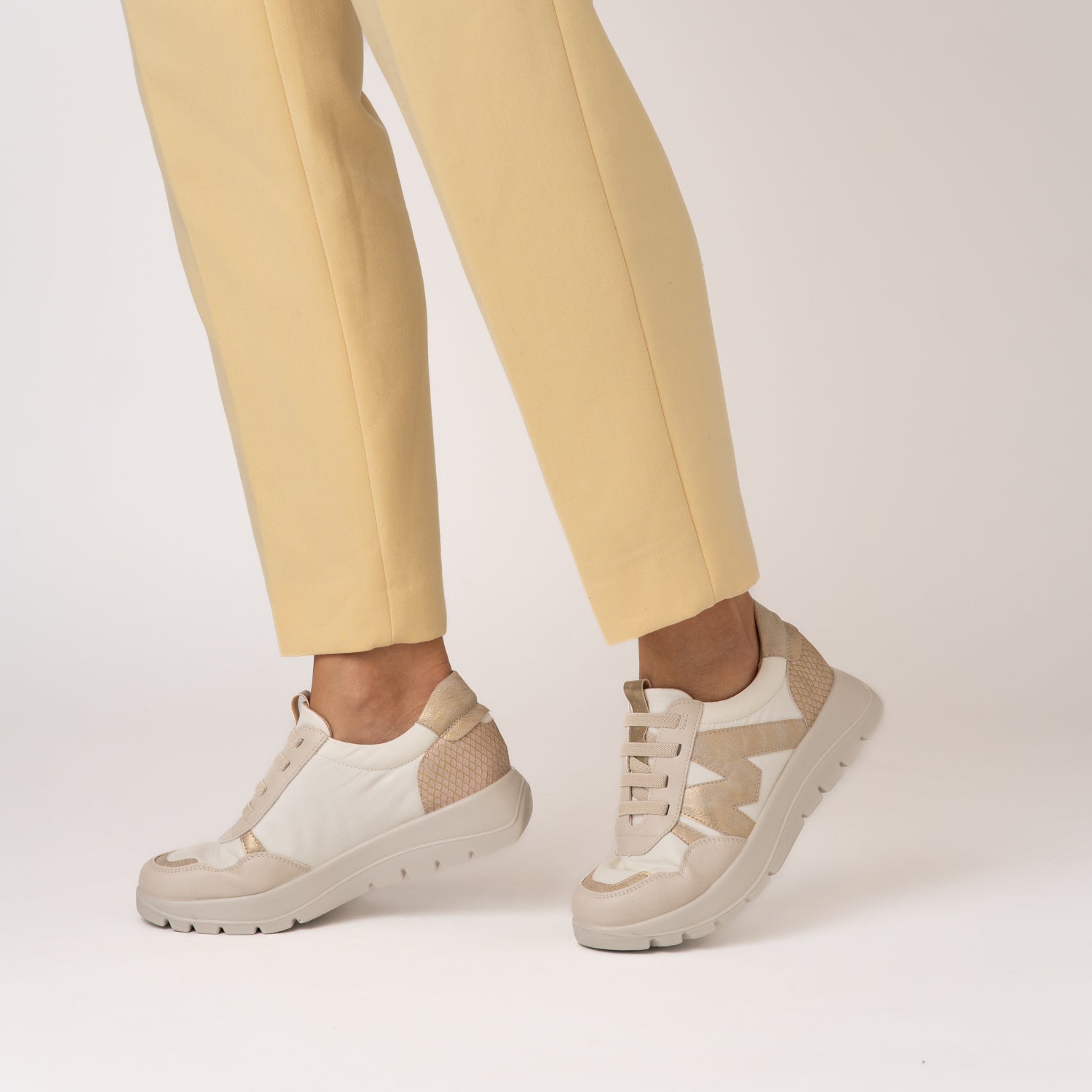 SUAVE - 26M264