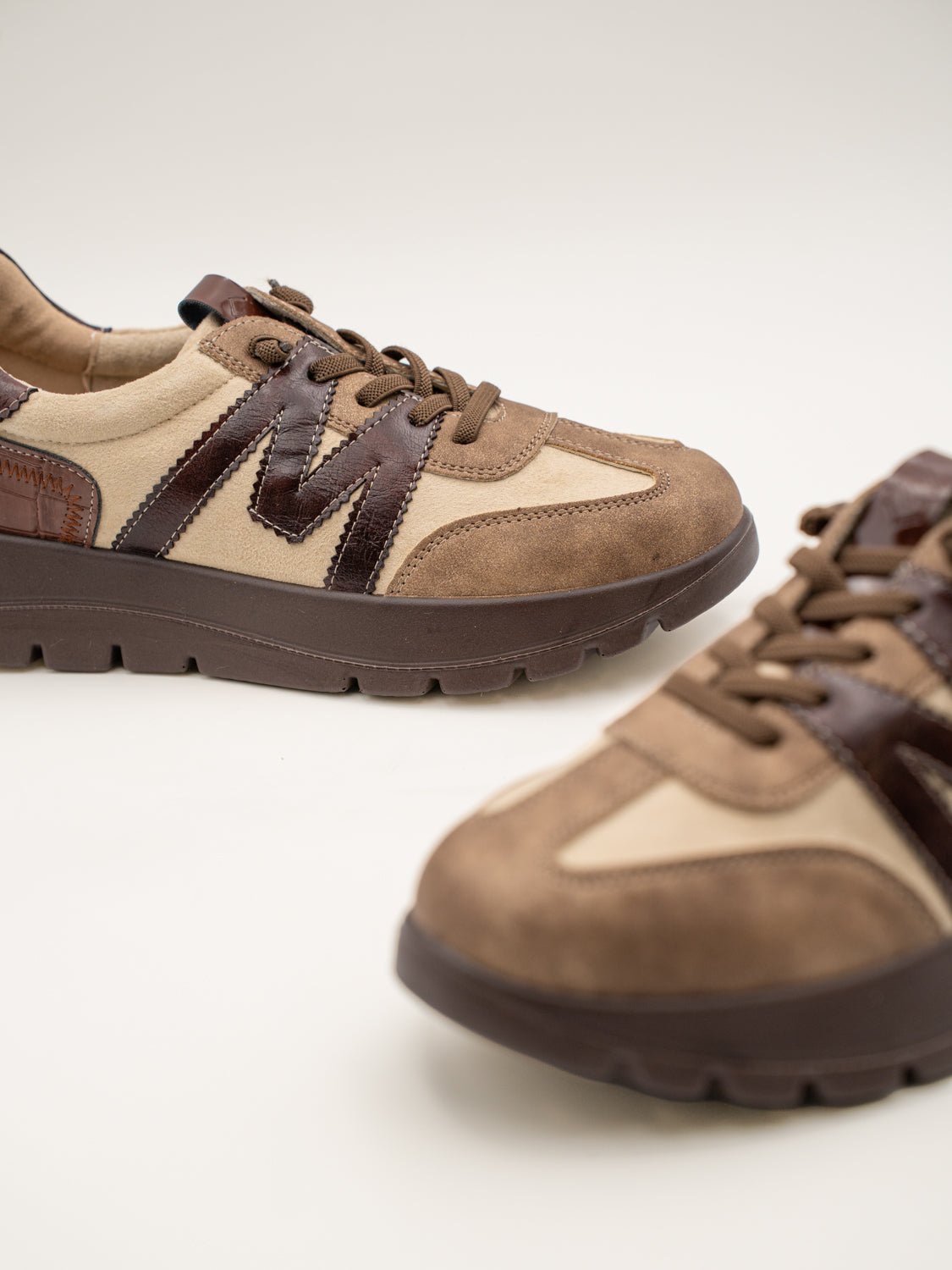 BRIAR - 26M627 Zapatillas de plataforma mujer con cordones elásticos